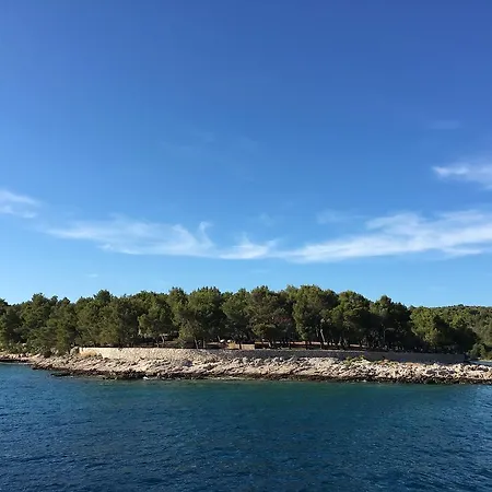 Robinson Punta Milna (Brac)